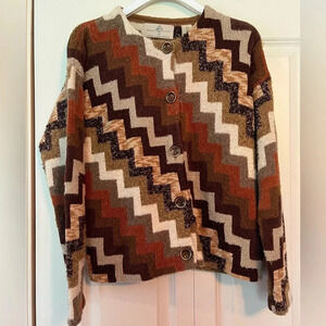 Vintage Design Option by Phillip & Jane Gordon cardigan. Size small.